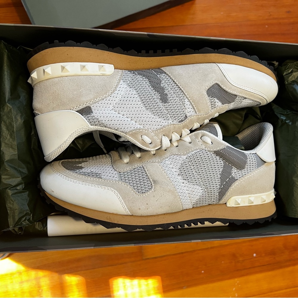 Valentino Runners